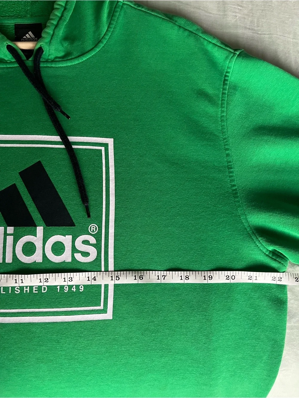 ADIDAS ‘The Brand with the 3 Stripes’ Logo Pullover Hoodie size Large